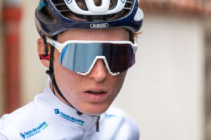 Matteo Jorgenson de l'équipe Movistar lors du Paris-Nice 2022