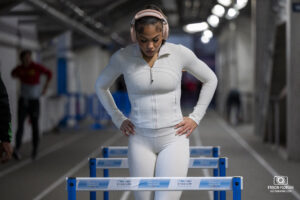 L'athlète candienne Tatiana Aholou à l'échauffement lors du Meeting de Miramas 2024
