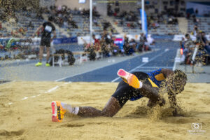 Épreuve de saut en longueur lors du Meeting de Miramas Métropole 2024
