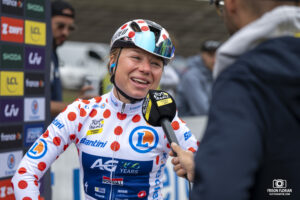 La Belge GHEKIERE Justine, lors de la dernière étape du Tour de France Femmes 2024 à l'Alpes d'Huez.