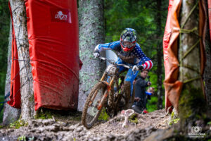 PINKERTON Ryan à la Coupe du Monde de VTT aux Gets - DH - 2025