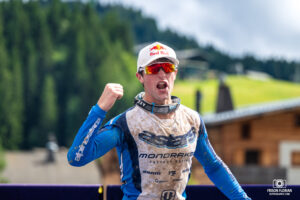 DUNNE Ronan à la Coupe du Monde de VTT aux Gets - DH - 2025