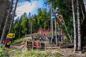 DUNNE Ronan à la Coupe du Monde de VTT aux Gets - DH - 2025