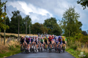 Peloton lors du Tour Cycliste Féminin International de l'Ardèche (TCFIA 2025)