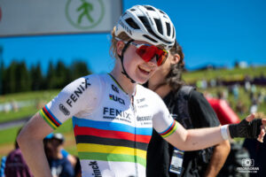 Puck Pieterse à la Coupe du Monde de VTT aux Gets - XC - 2025