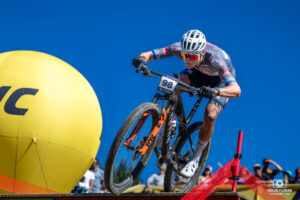 VAN DER POEL Mathieu à la Coupe du Monde de VTT aux Gets - XC - 2025