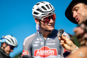 VAN DER POEL Mathieu à la Coupe du Monde de VTT aux Gets - XC - 2025