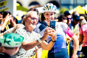 Reportage sport lors du Tour de France Femmes 2026 avec l'équipe Ma Petite Entreprise.