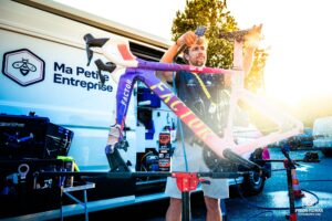 Reportage sport lors du Tour de France Femmes 2026 avec l'équipe Ma Petite Entreprise.