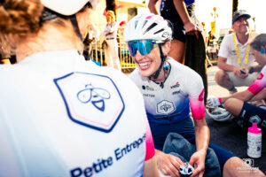 Reportage sport lors du Tour de France Femmes 2026 avec l'équipe Ma Petite Entreprise.