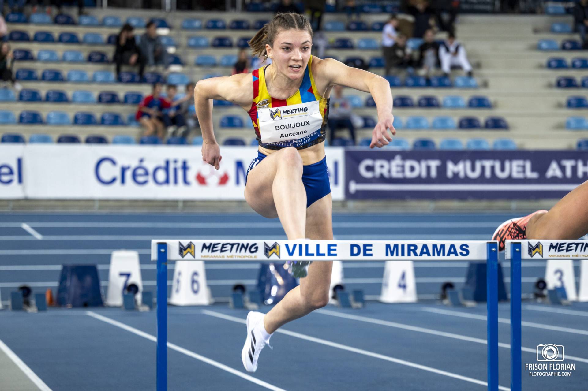 L'athlète française Aucéane Bouijoux lors du 60m Haie au Meeting de Miramas Métropole 2024