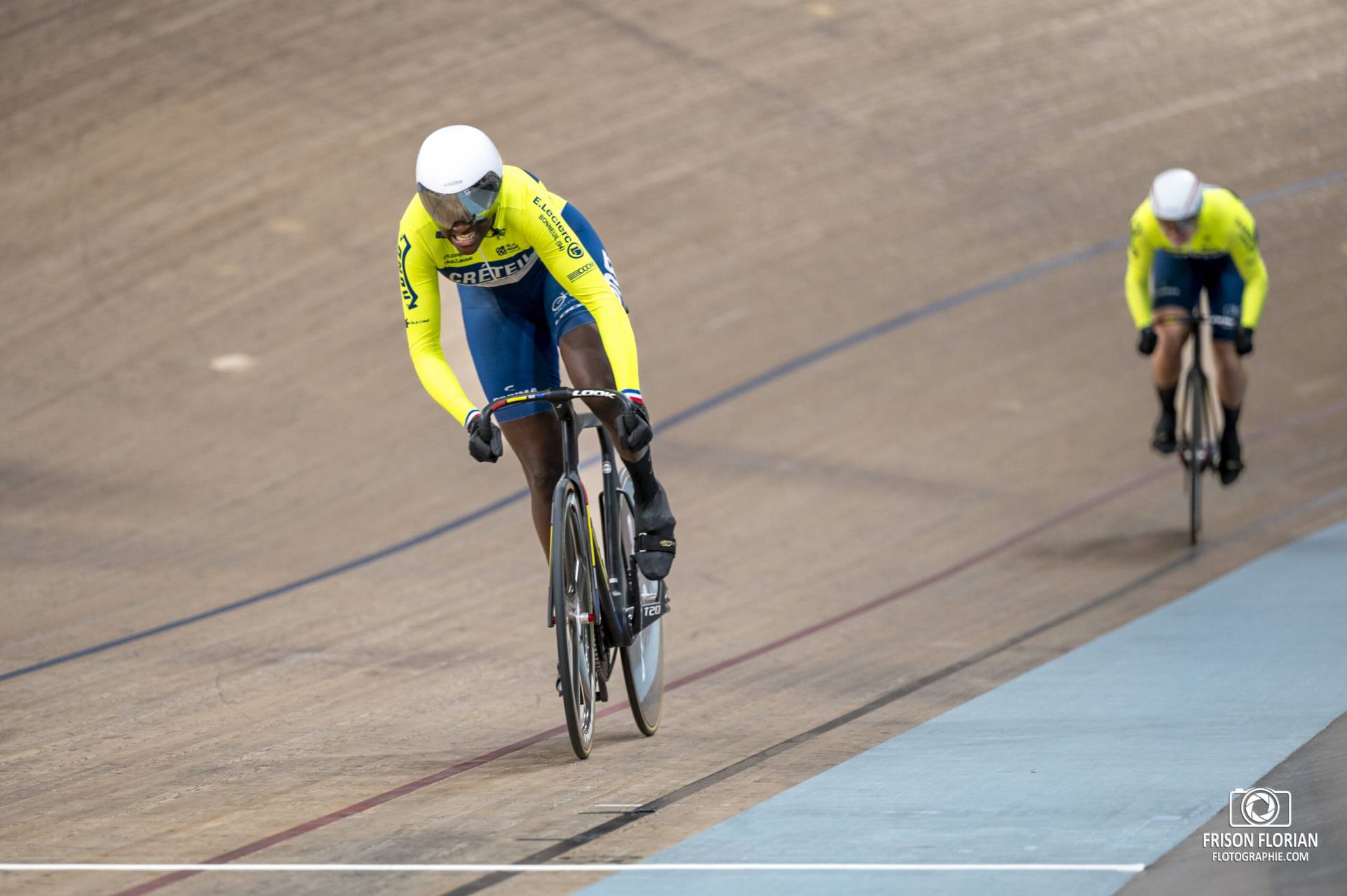 Taky Marie-Divine Kouamé durant les Championnats de France 2024 sur le Vélodrome National de Saint Quentin en Yvelines, futur site des Jeux Olympiques de 2024 de Paris